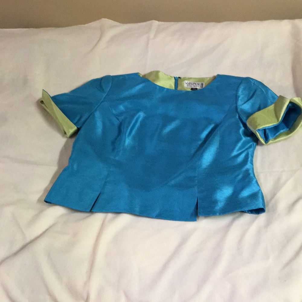 Women’s tops